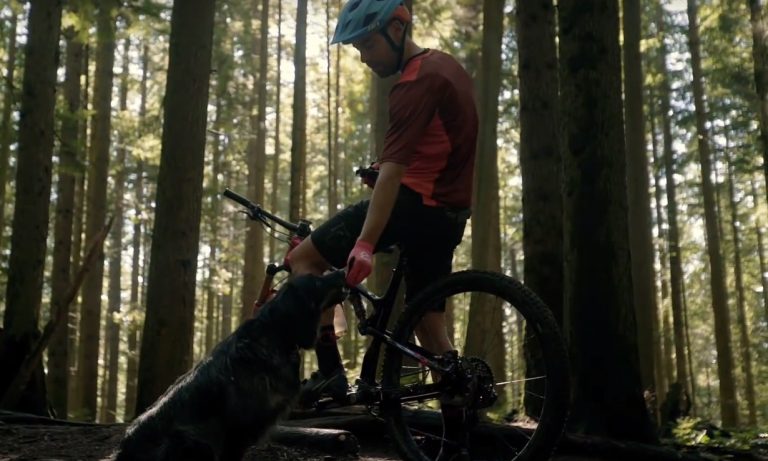 Race Face Next SL: Lap Dogs - Rupert Likes To Go Fast