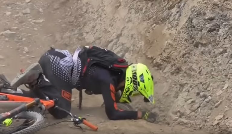 #WipeoutWednesdays: MTB Fail Compilation 2018 October