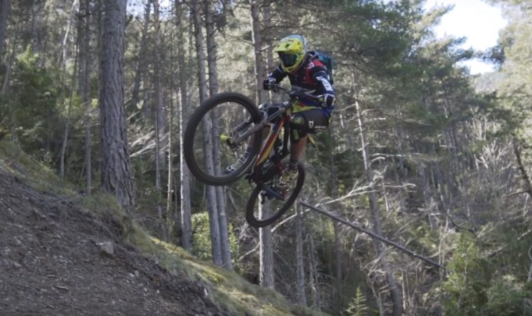 How To Jump Like A Pro Mountain Biker - MTB Pro Tip With Cedric Gracia