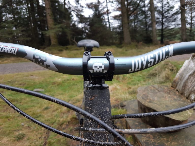 Mountain Bike Reviews - Joystick Bicycle Components 8 Bit Alloy Bar and Binary Stem 2019
