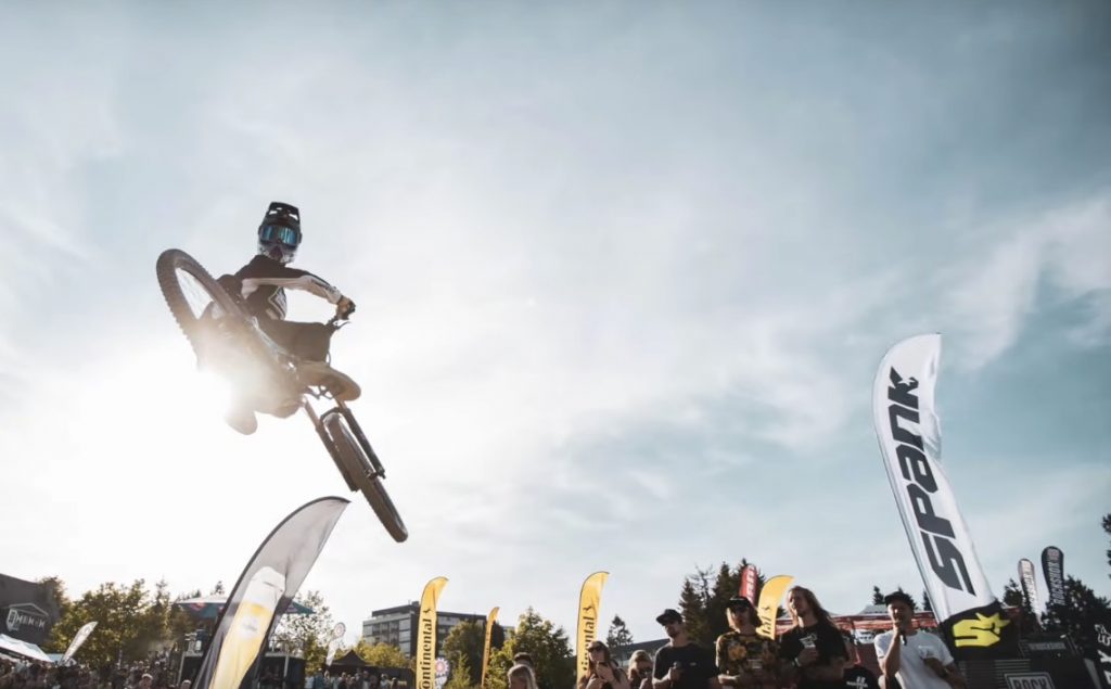 IXS Dirtmasters Winterberg Bikepark Vlog 2019 with Sam Reynolds! #OiOi