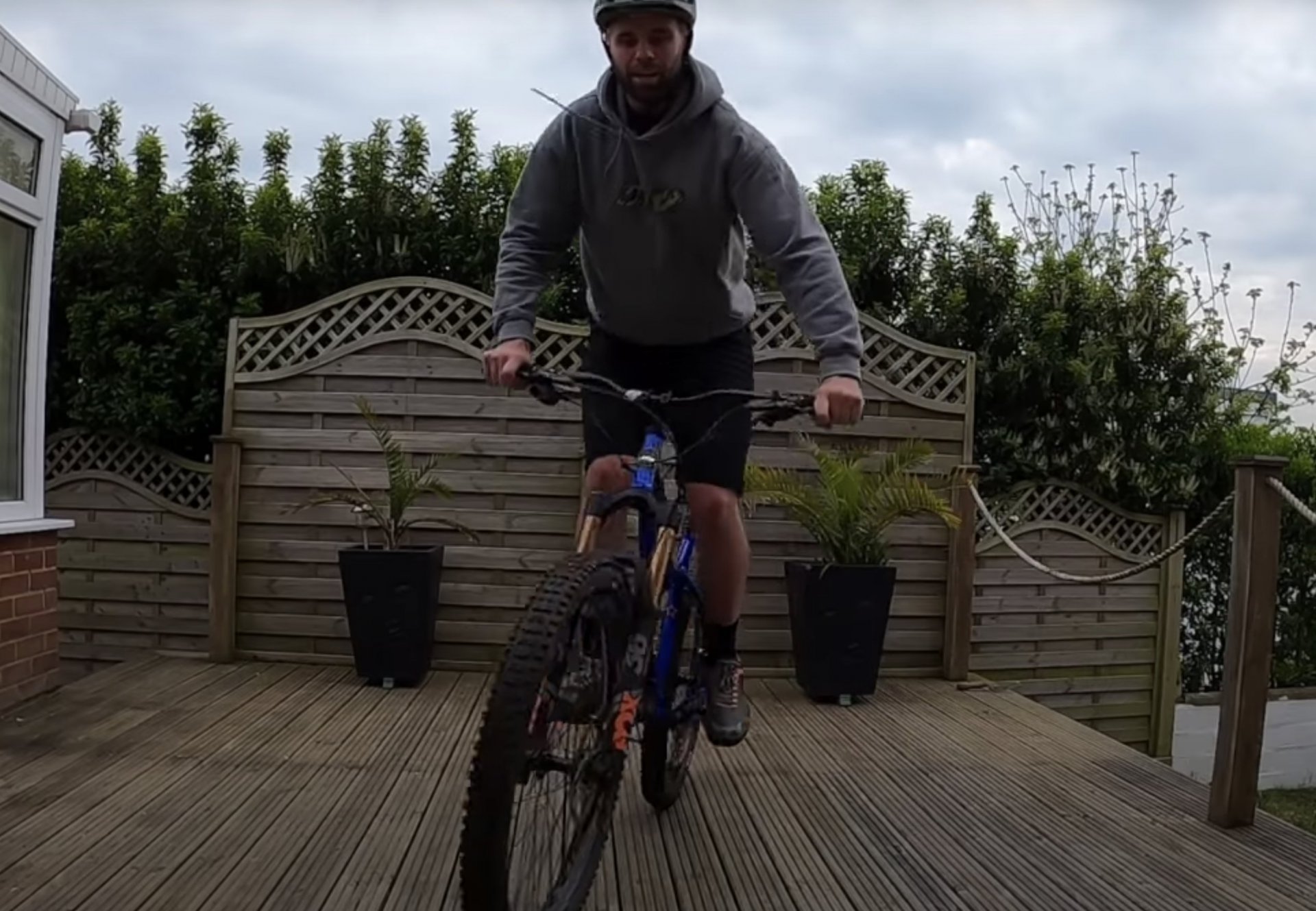 MTB SKILLS TO TRY IN A SMALL SPACE DURING ISOLATION!!!