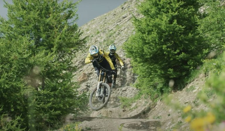 Wyn Masters, Martin Maes and Ethan Craik do it up in Les Orres