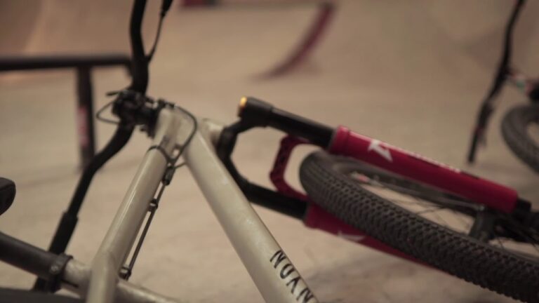 Thomas & Tomas | Ultimate Skate Park Ride