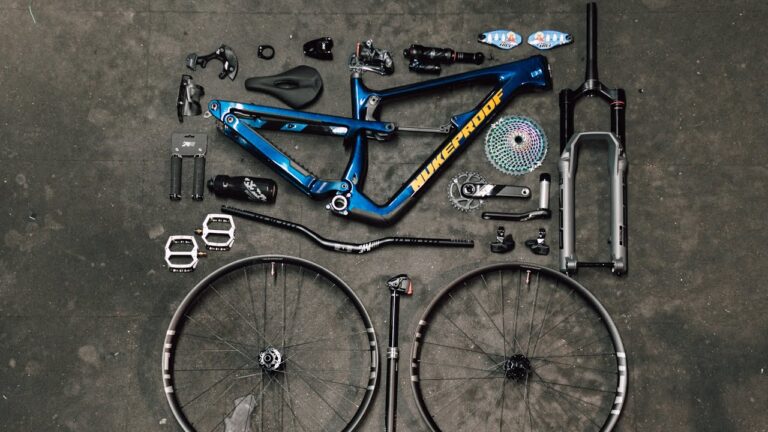 Sam Hill's Latest Nukeproof Mega Race Bike | Dream Build