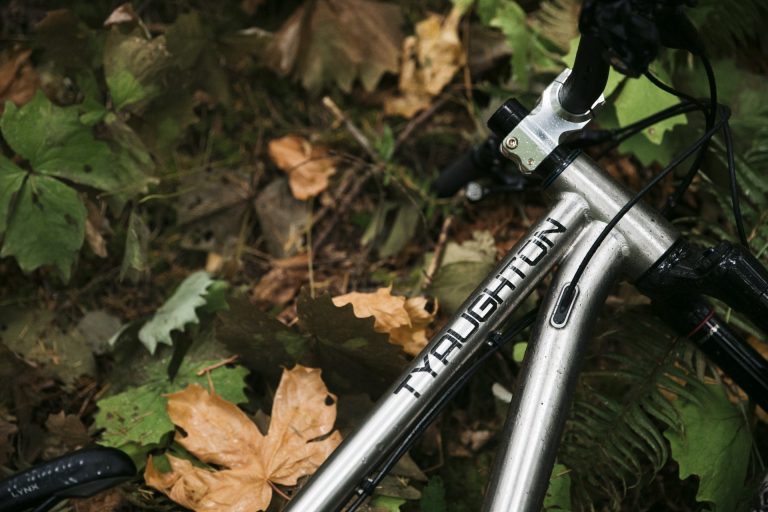 The New KNOLLY Hardtail: TYAUGHTON Ti and Steel