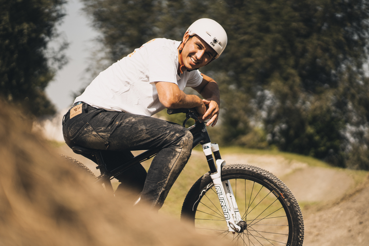 partiskhed Lab billetpris Riding Culture: Ultra-Tough Riding Pants and Casual Style | IMB | Free  Mountain Bike Magazine Online