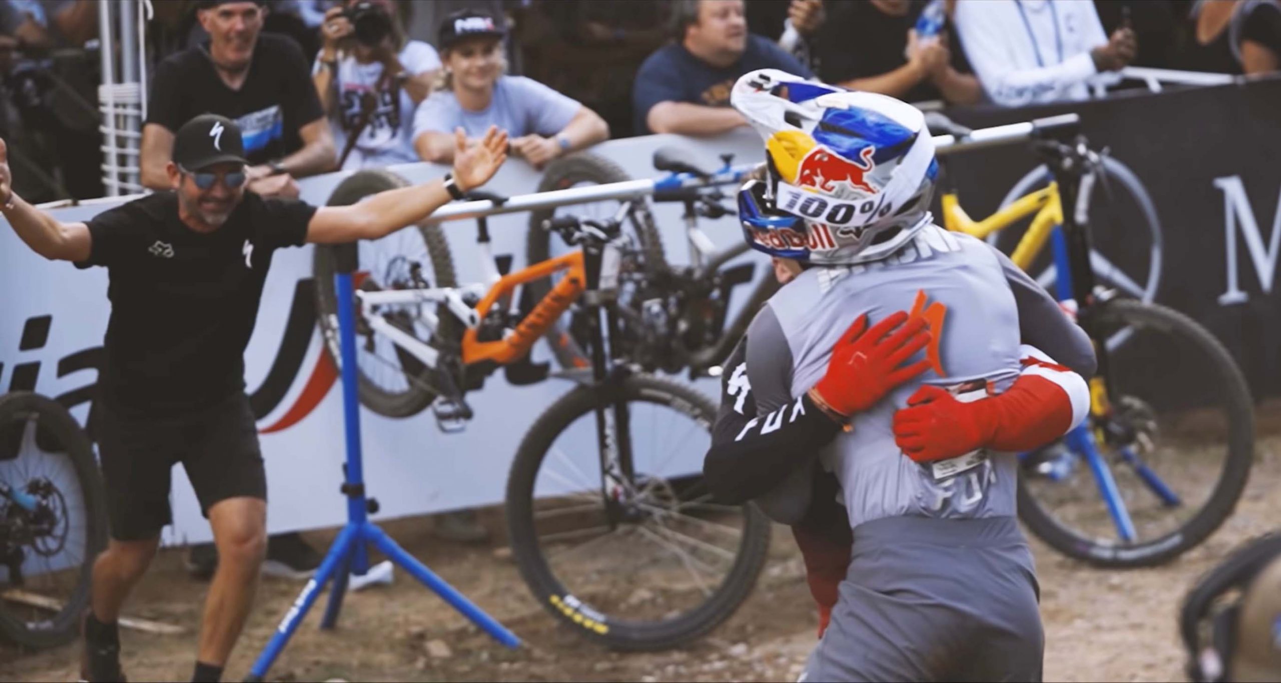 THIS is Downhill! Nail biting SEASON FINALE in Snowshoe | UCI MTB World Cup 2021