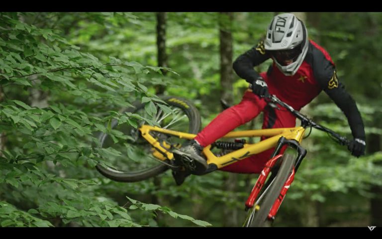 Carpe Diem - Peter Jamison Shreds his YT Capra