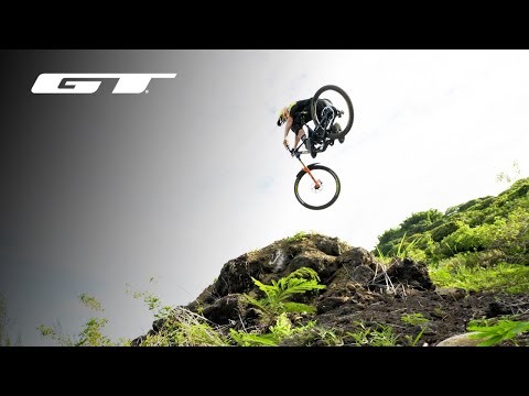 Island Exploration with Wyn Masters | Reunion Island