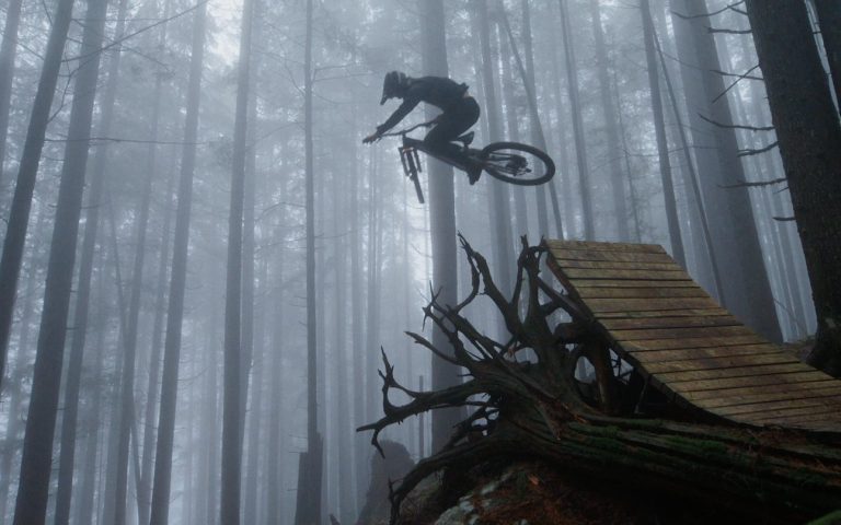 Video: Risk is Reward | Steve Vanderhoek Rides The North Shore
