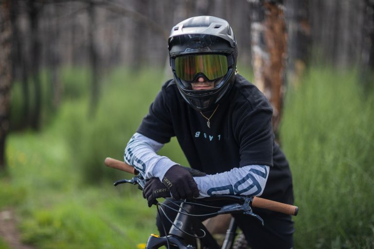 Video: Paul Couderc signs with ilabb