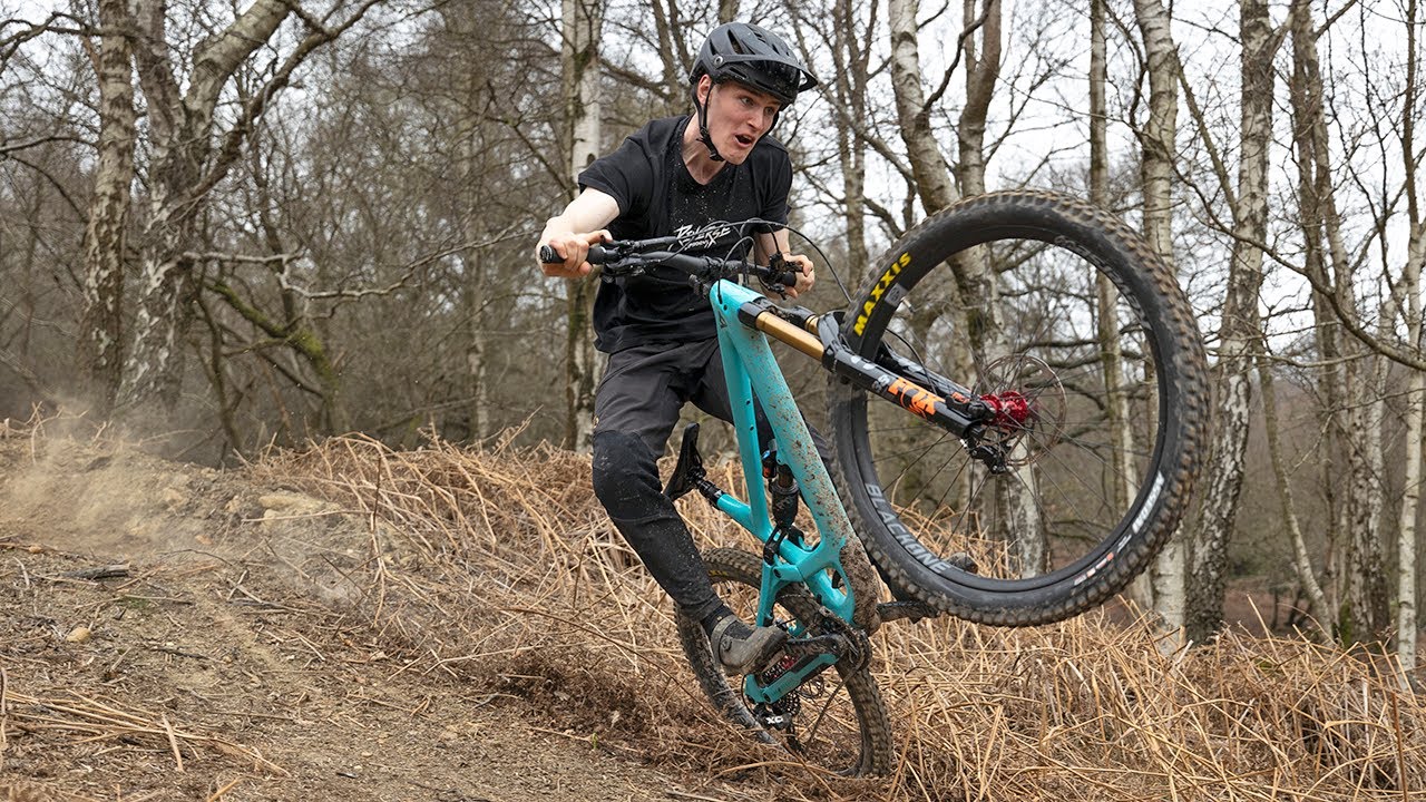 Hooking Turns – Josh Lowe returns to Reverse Components
