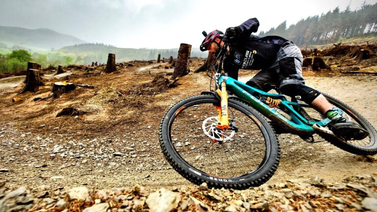 Ben Deakin WON AN ENDURO MTB RACE BY 22 SECONDS!!!
