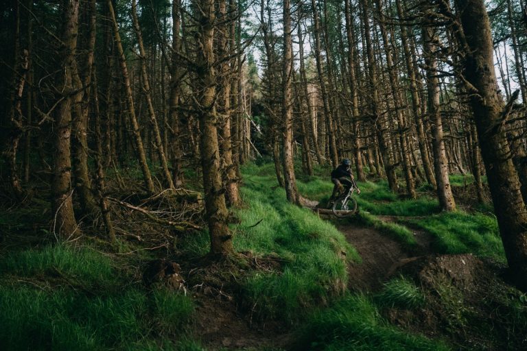 Video: GWYRDD - Riding In Wales