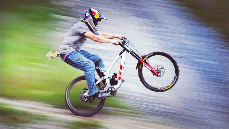 Must Watch: Sound of Pure Mountain Bike Mayhem | Brage Vestavik