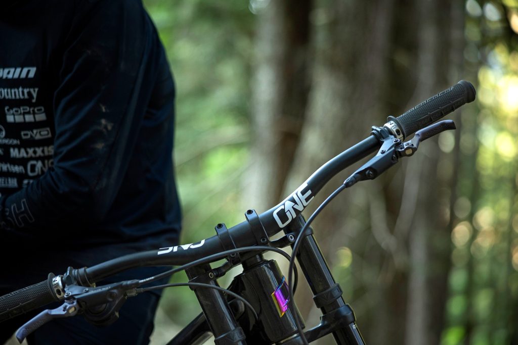 NEW Products from OneUp Components – Aluminum Handlebar + DM Stem