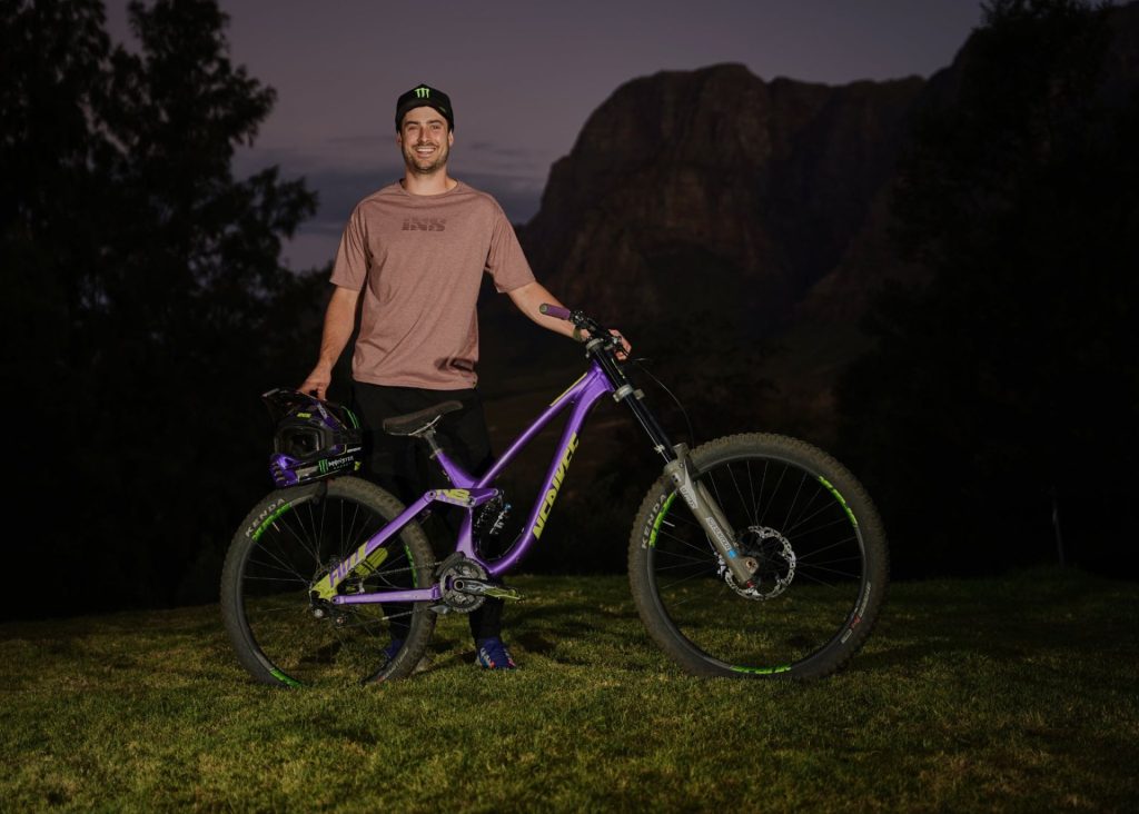 Sam Reynolds Re-Signs with NS Bikes & Marks 10 years with the UR Team