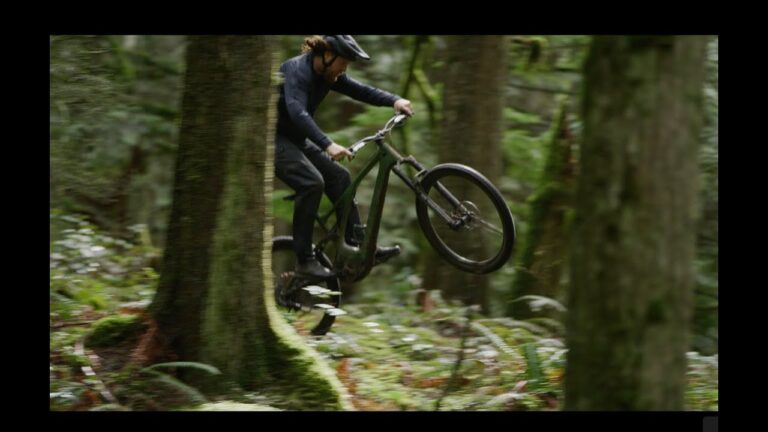 Video: 'Sunshine Coast Dreamin' feat Dylan Dunkerton