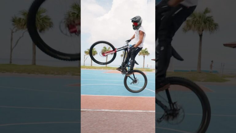 Downhill bike full cab