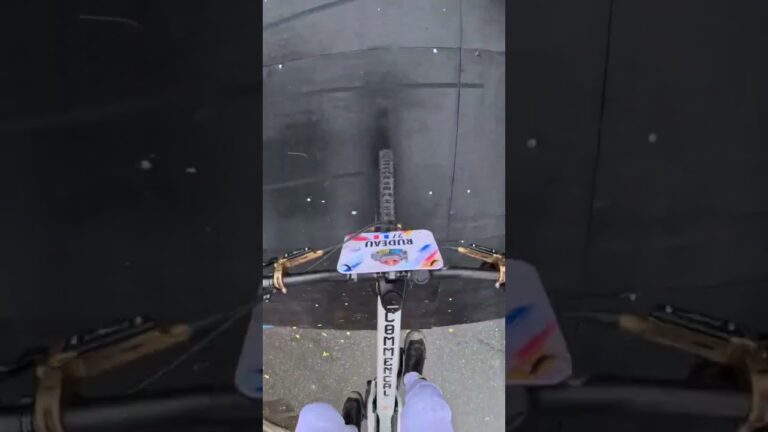 Bad weather isn't a problem for Alex Rudeau at RedBull Cerroabajo in Genova!